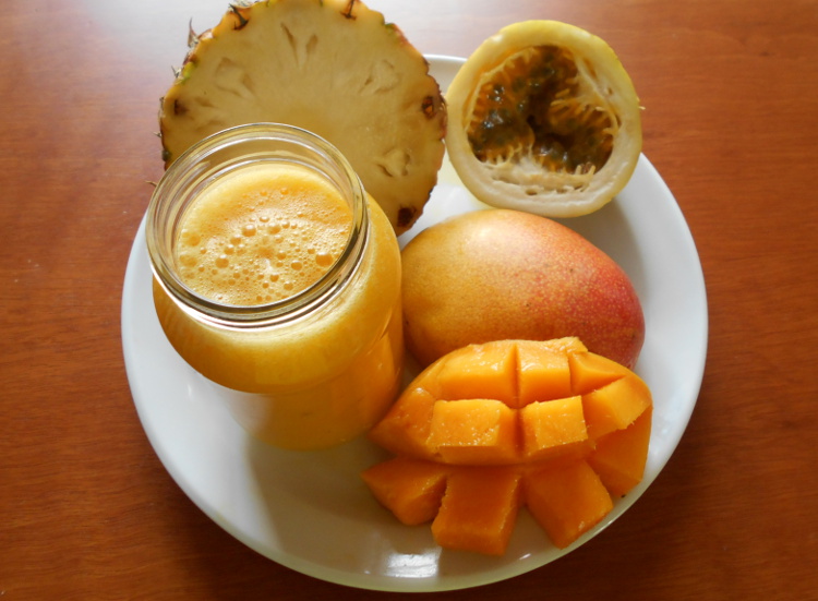 piña, mango parchita